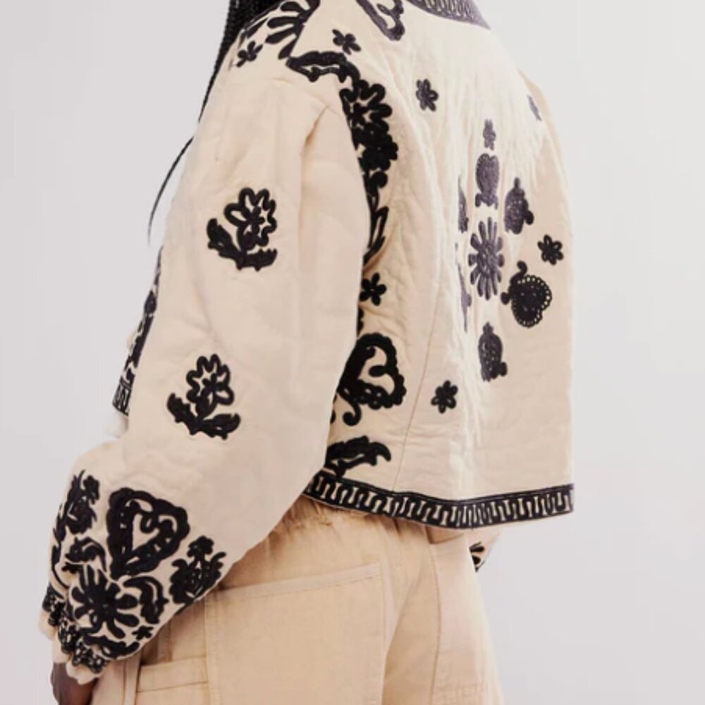 FREE PEOPLE Bali Mabel Embroidered Cropped Jacket - LIKE NEW - Size M - Picture 2 of 15